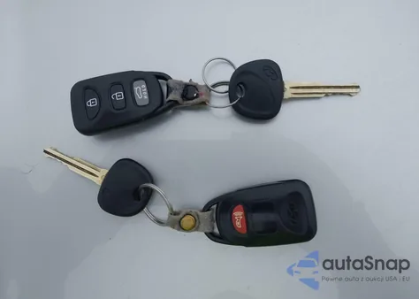 2013 Hyundai Elantra Gls from USA, damaged, VIN 5NPDH4AE3DH205624